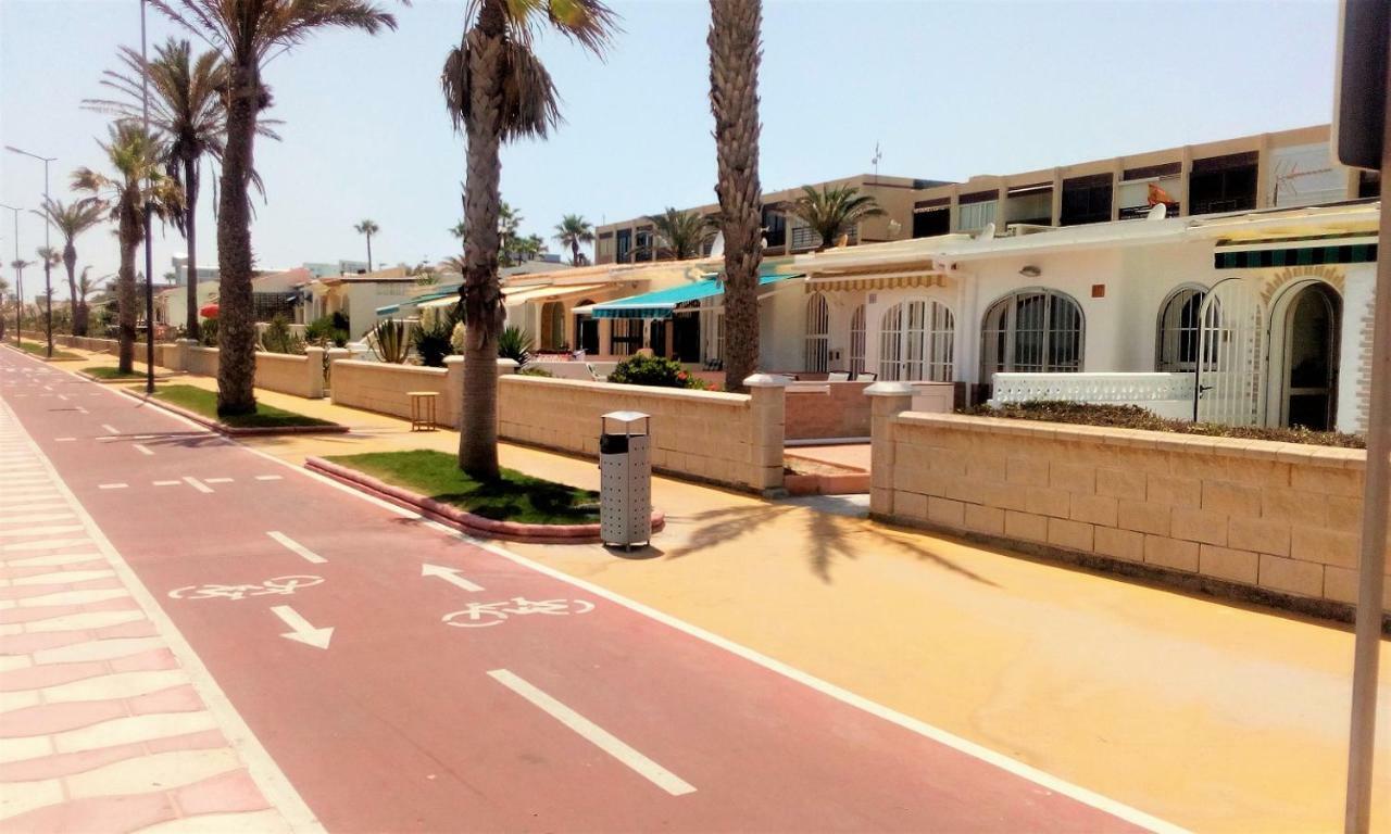 Estudio Frente Al Mar Roquetas de Mar Ngoại thất bức ảnh
